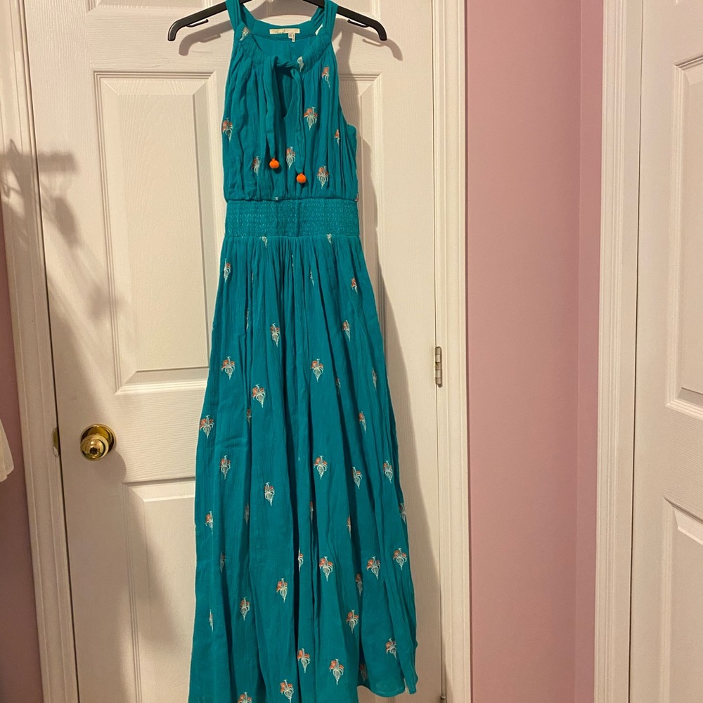 Embroidery dress